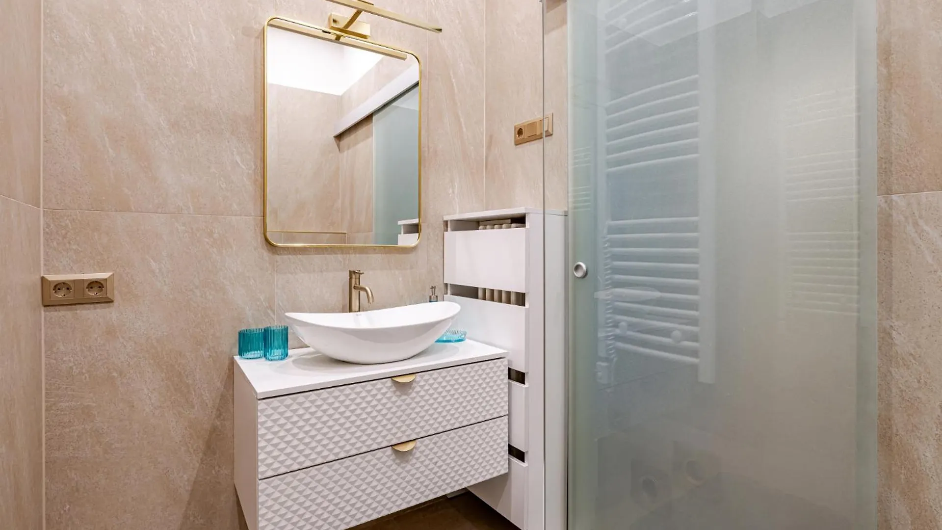 Apartment Dohany Luxury By Stn